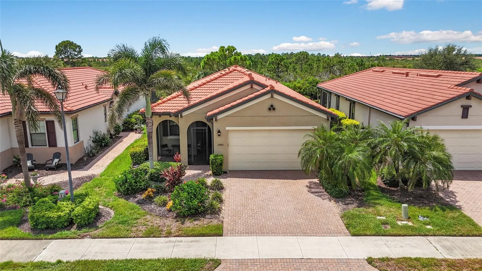 10401 CROOKED CREEK DR