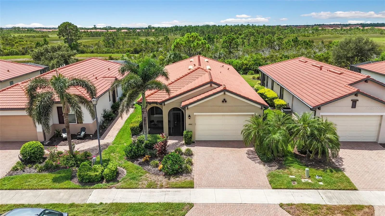 10401 CROOKED CREEK DR