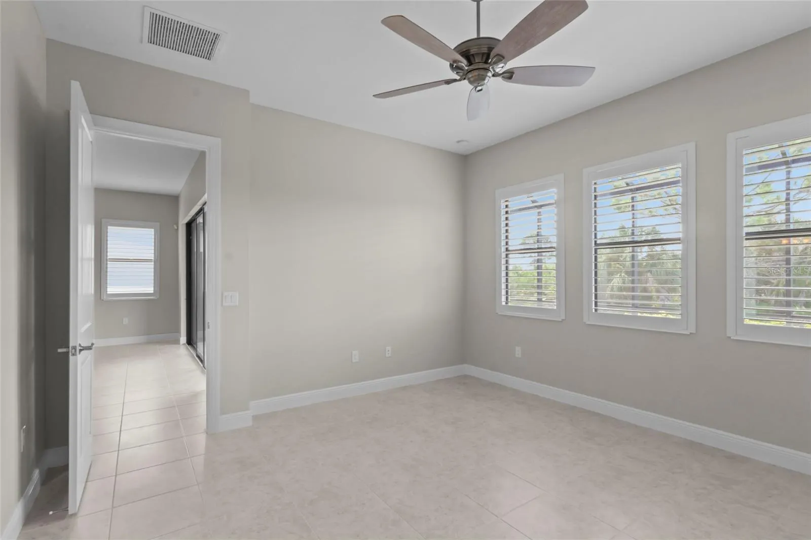 10401 CROOKED CREEK DR
