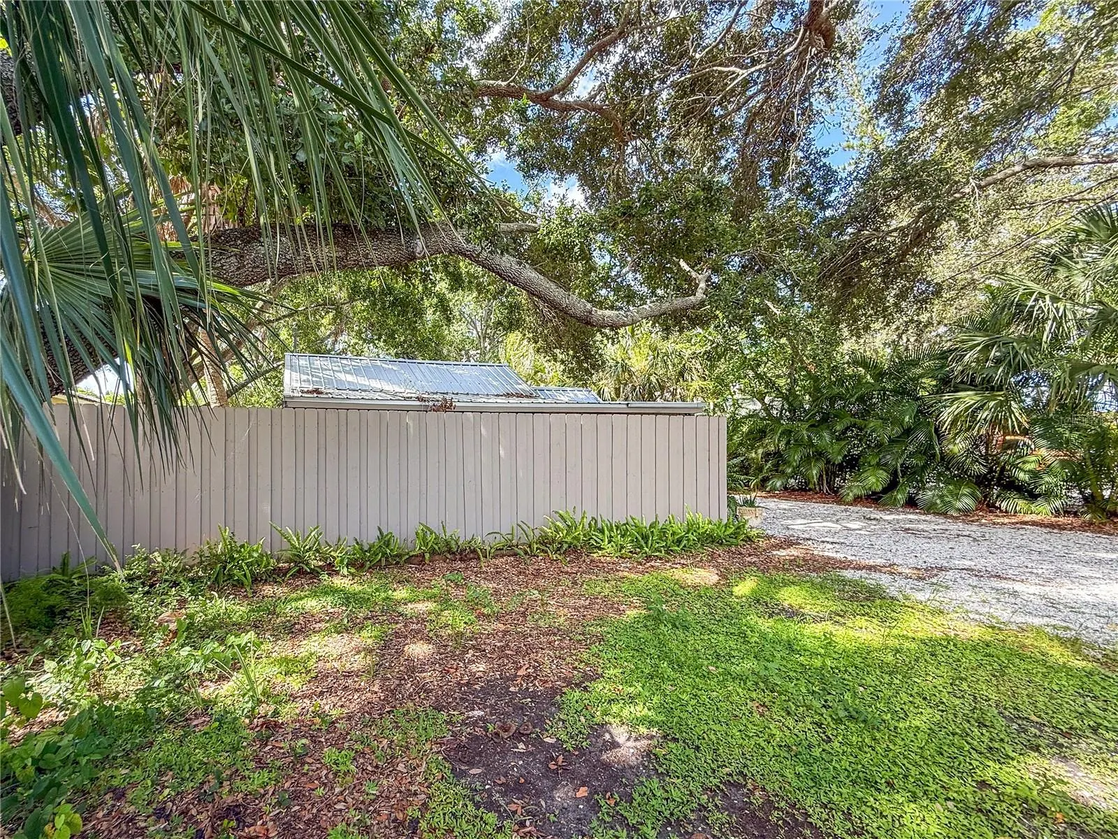 1108 COLLETON DR