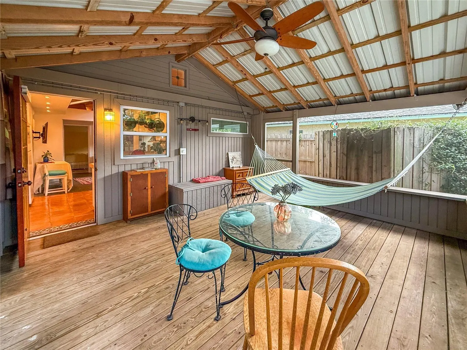 1108 COLLETON DR