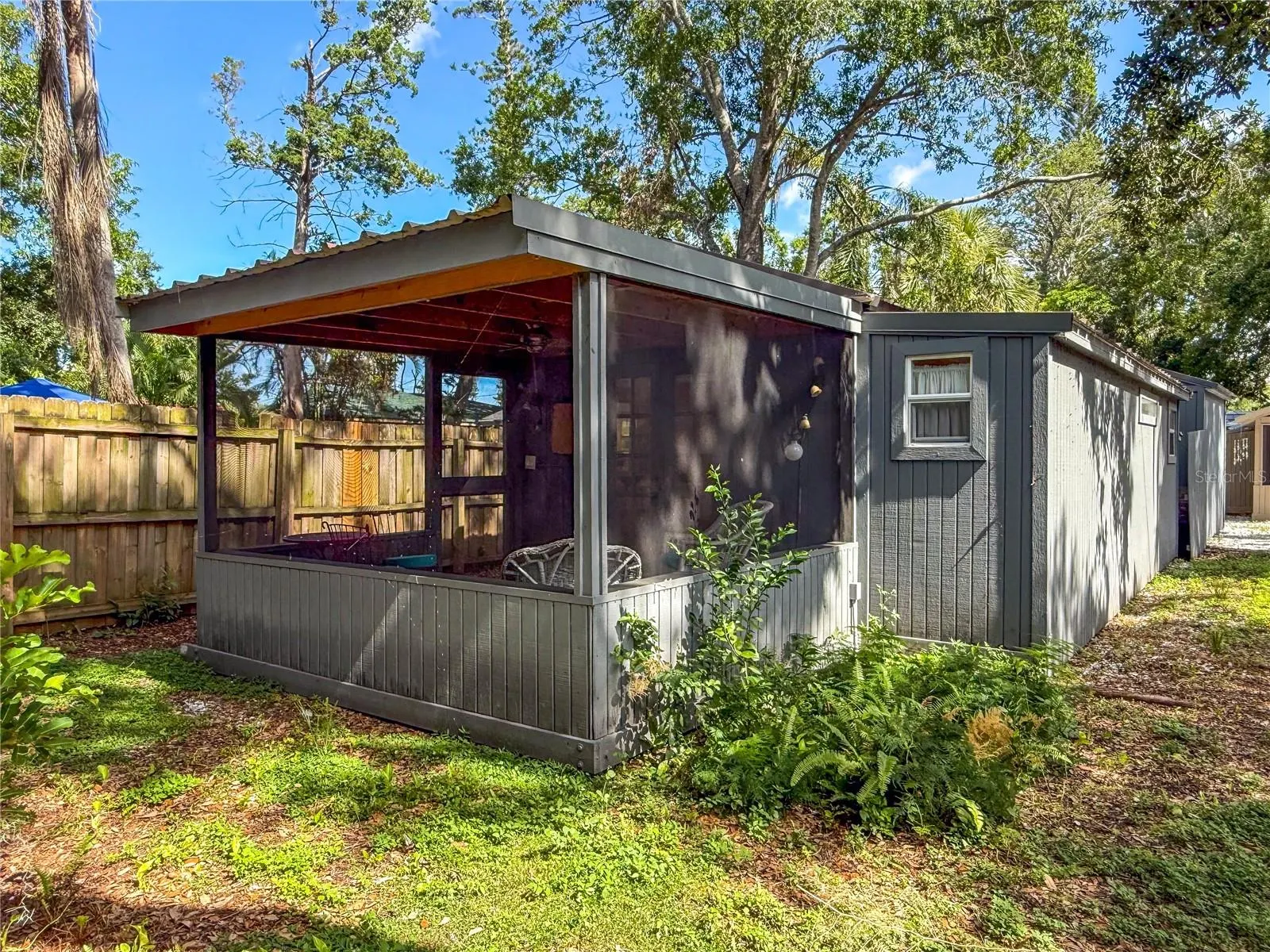 1108 COLLETON DR