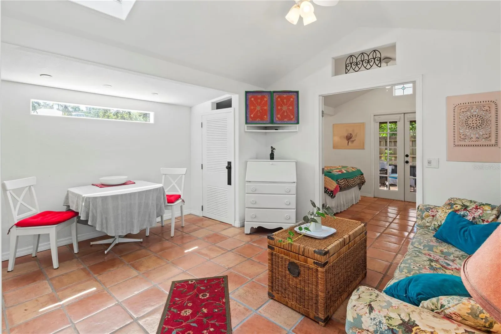 1108 COLLETON DR