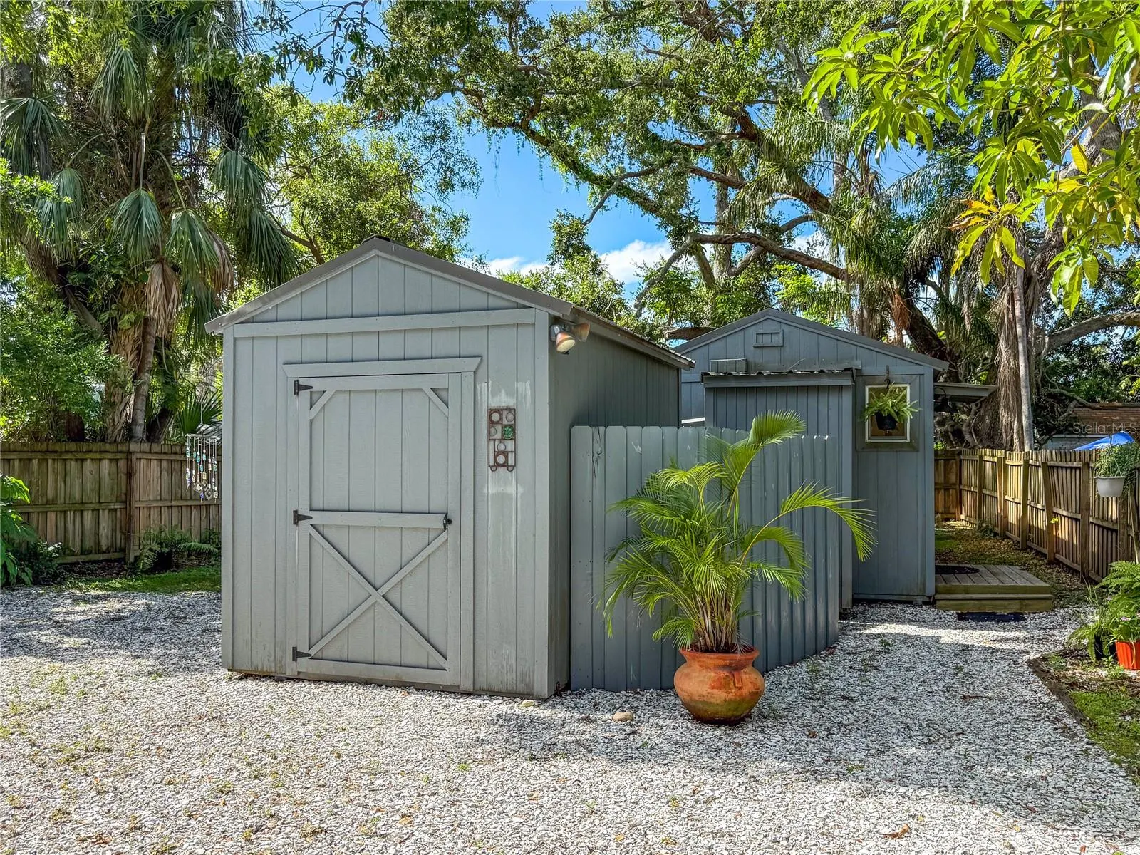 1108 COLLETON DR