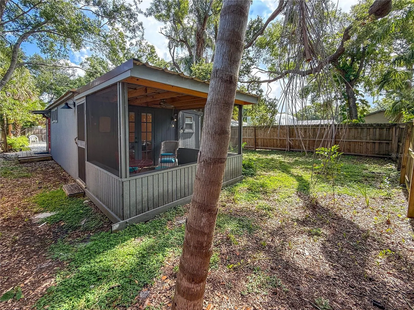 1108 COLLETON DR