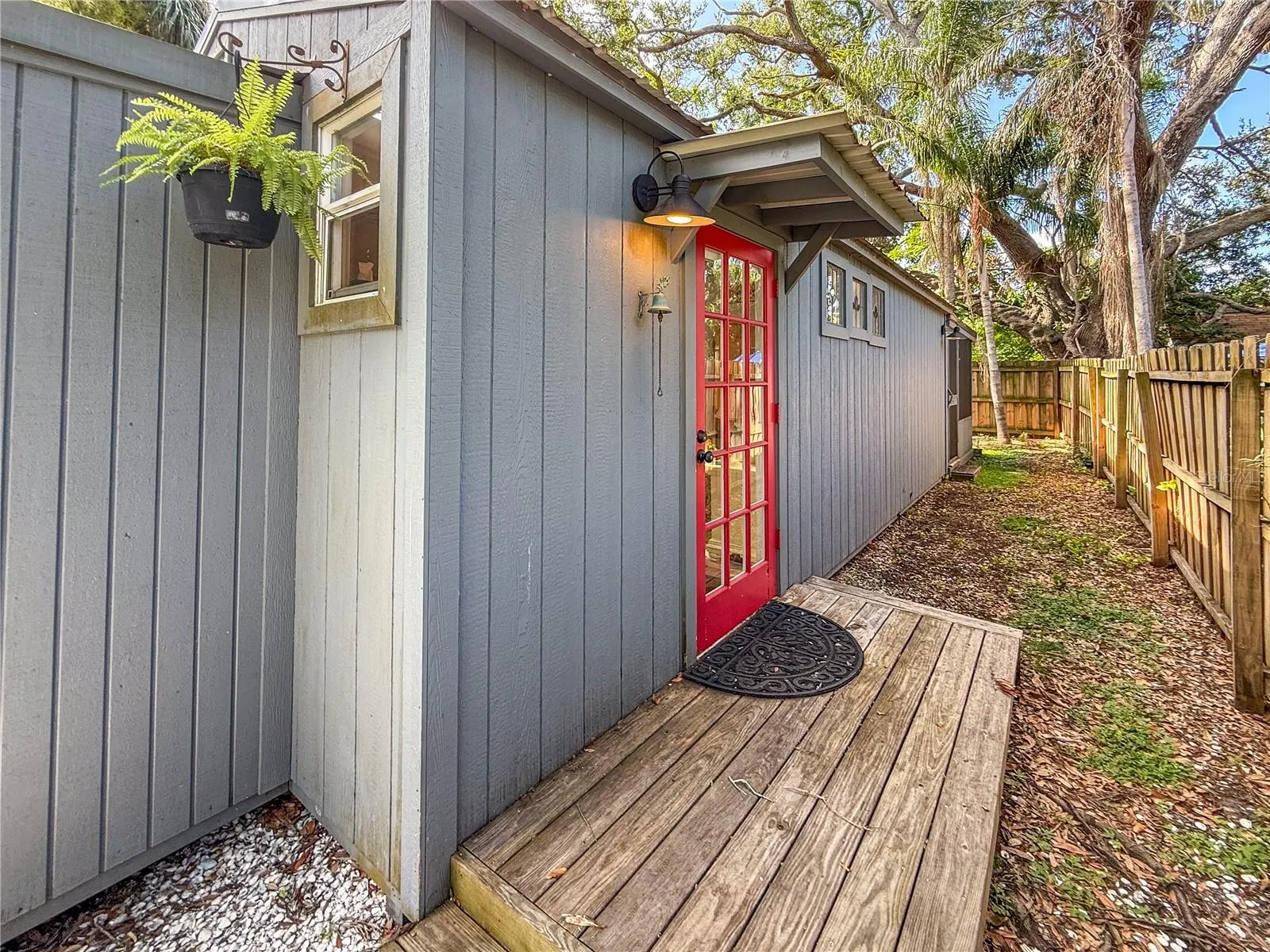 1108 COLLETON DR