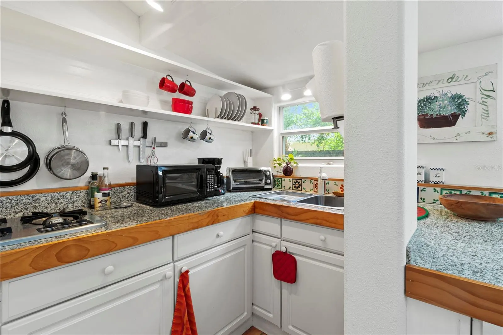 1108 COLLETON DR