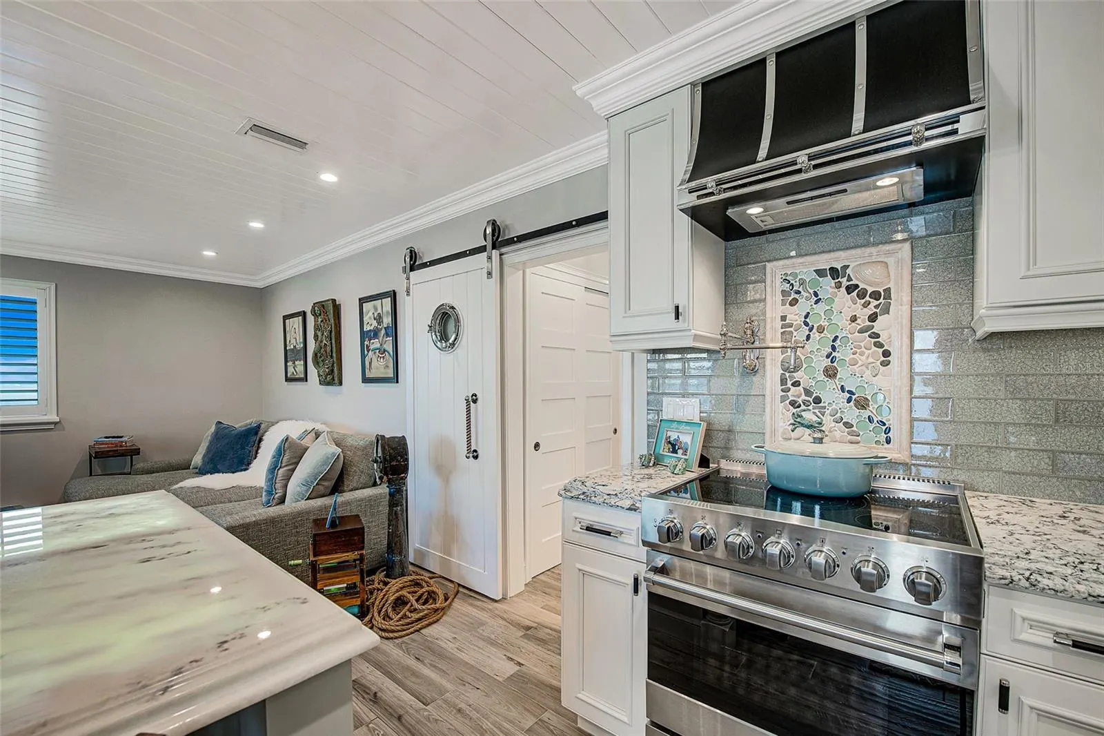 761 JOHN RINGLING BLVD #31, #31