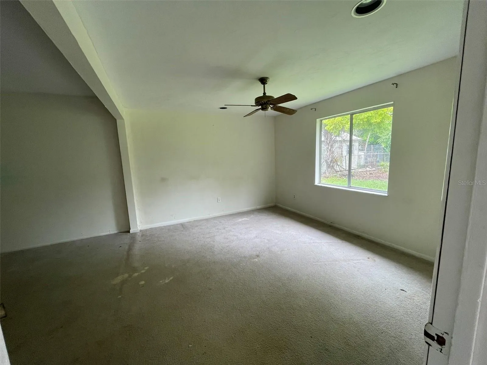 4030 SCHOOL CIR