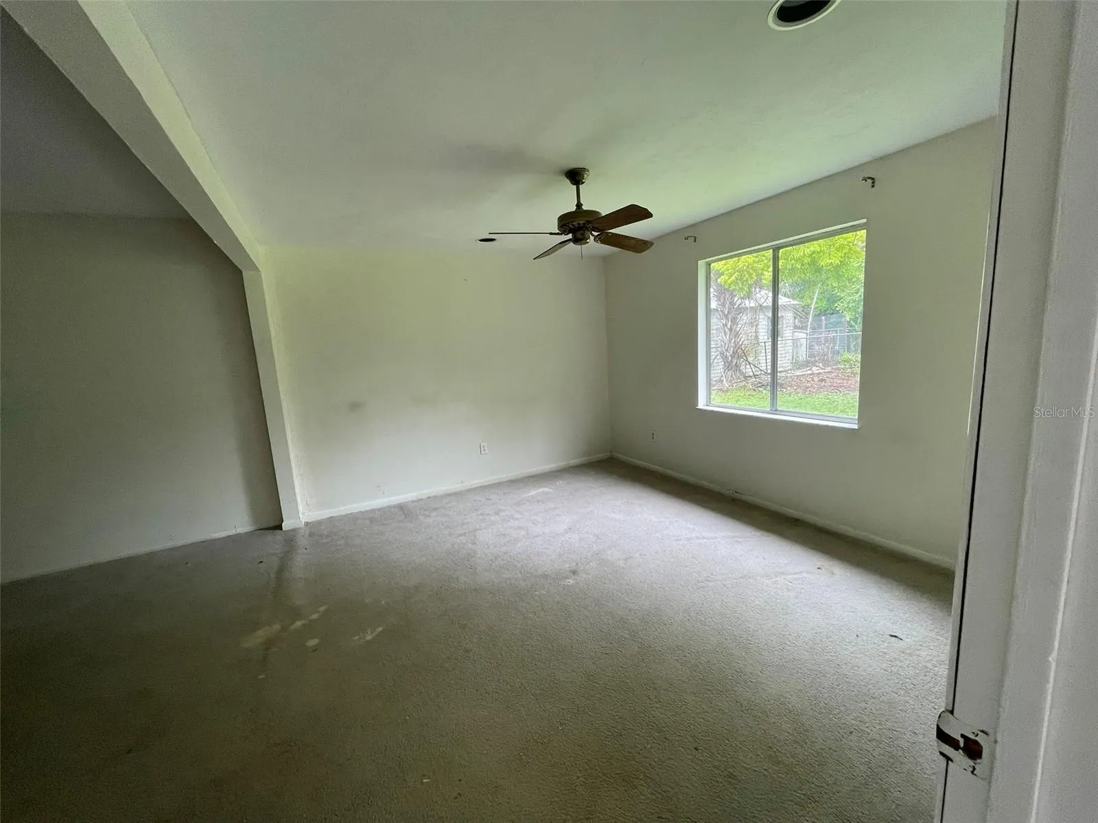 4030 SCHOOL CIR