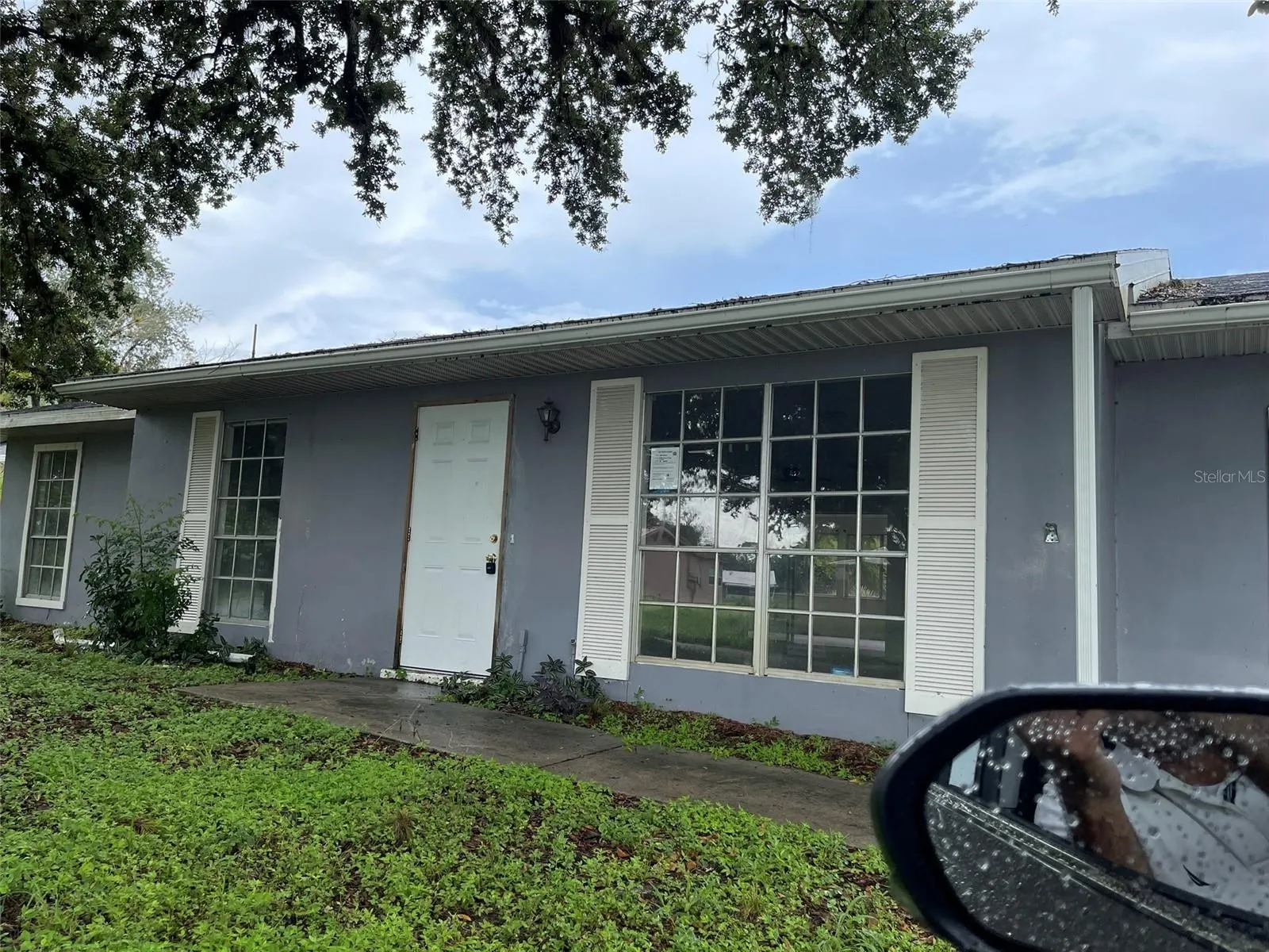 4030 SCHOOL CIR