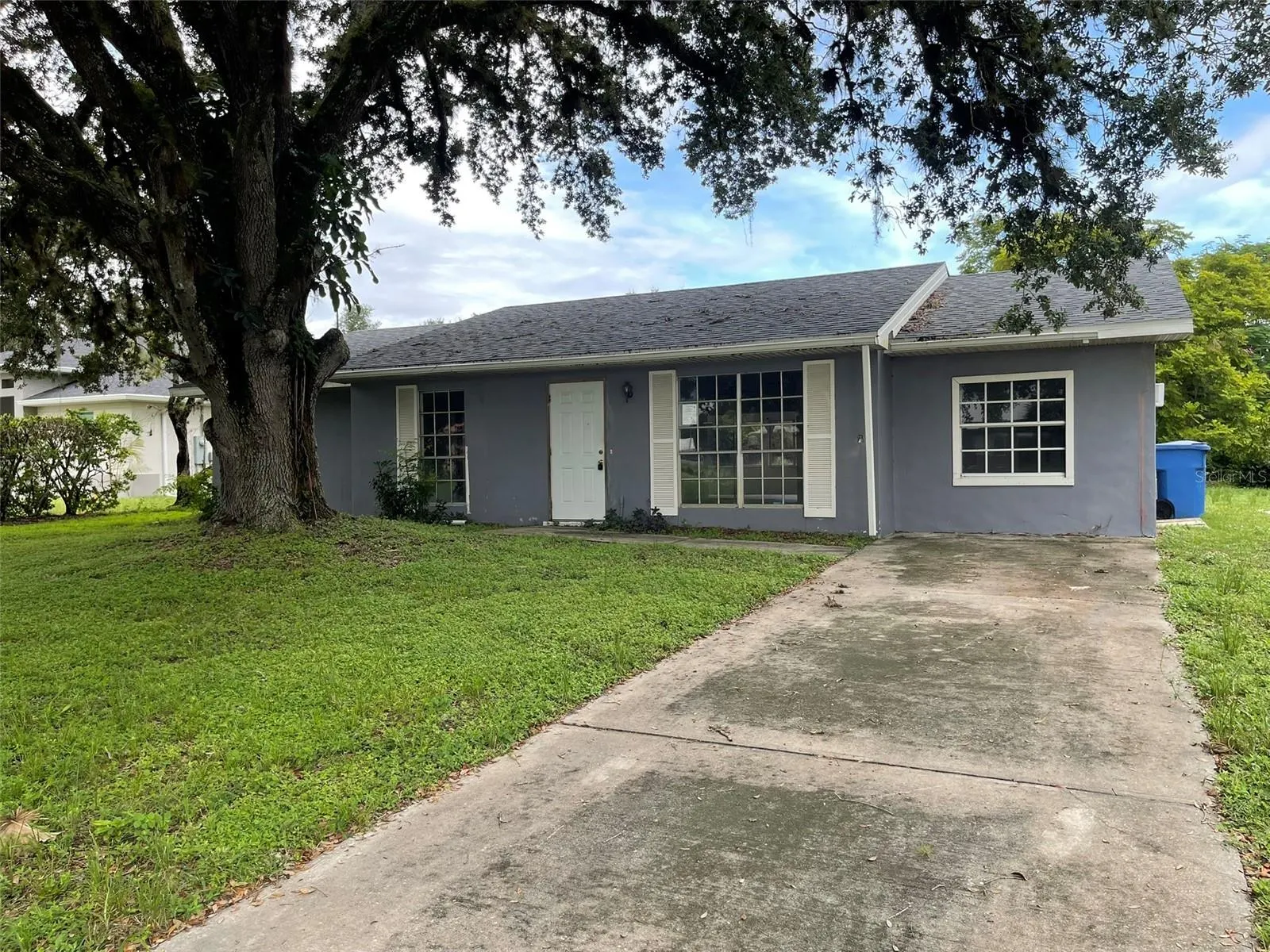 4030 SCHOOL CIR