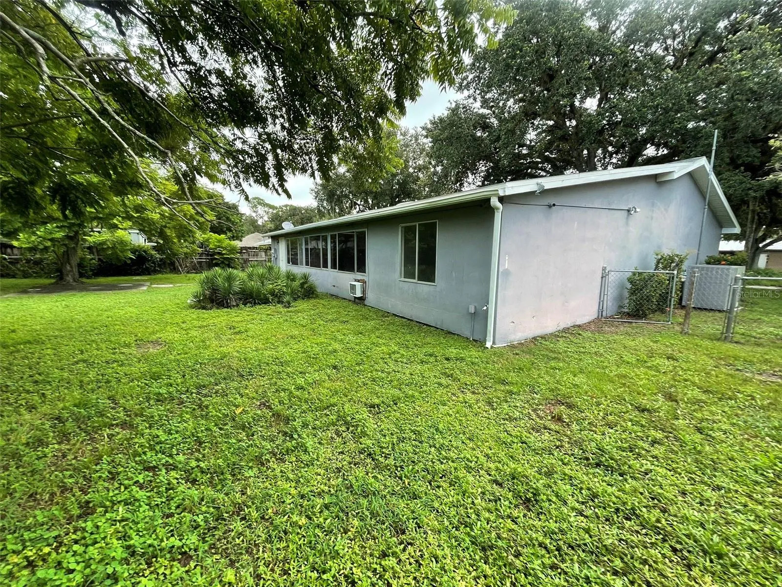 4030 SCHOOL CIR