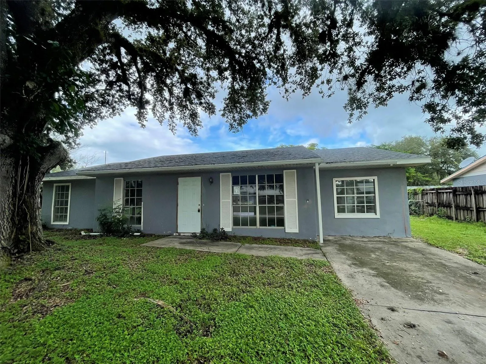4030 SCHOOL CIR