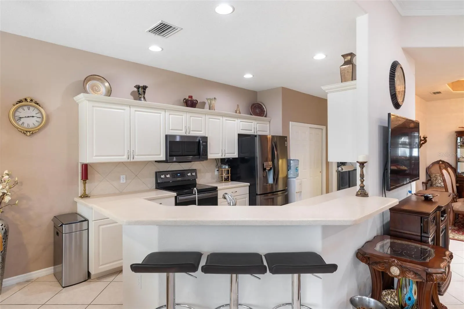 2720 CARMINE RD