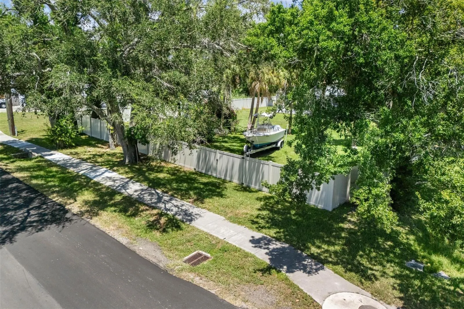 2720 CARMINE RD