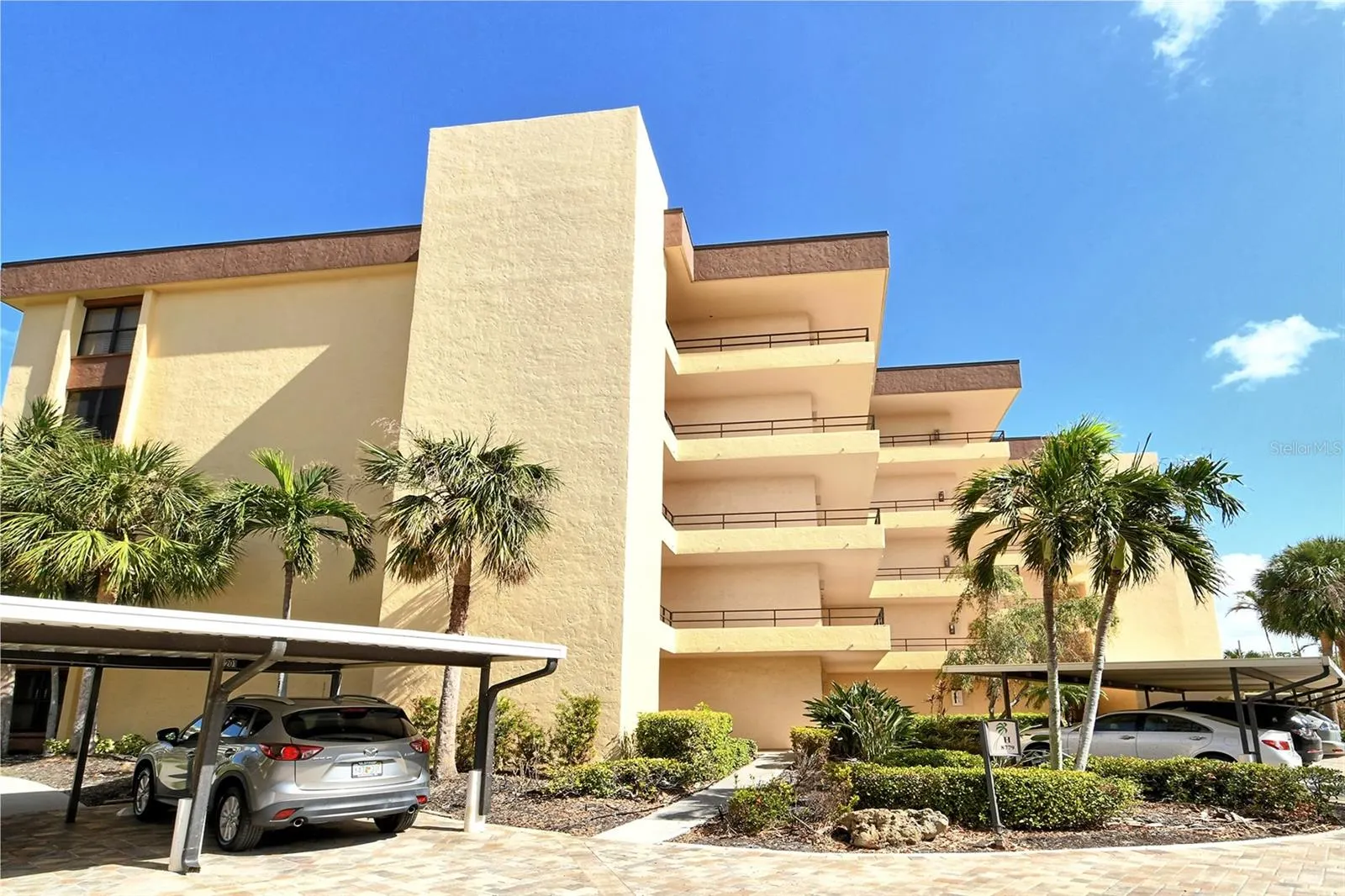 8779 MIDNIGHT PASS RD #401H, #401H