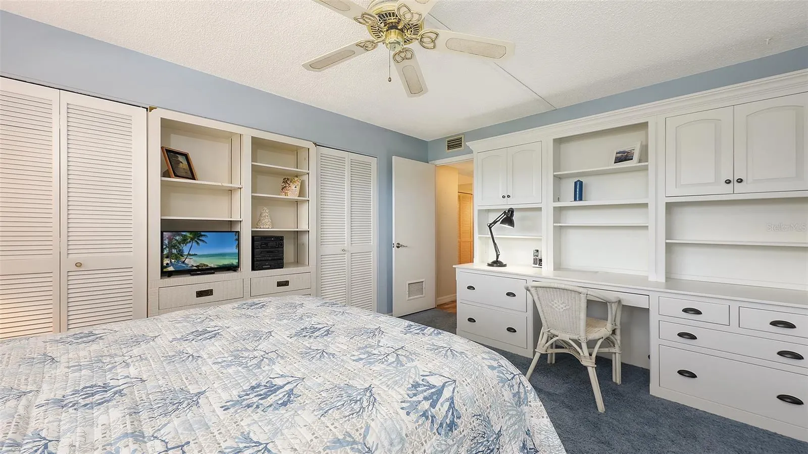8779 MIDNIGHT PASS RD #401H, #401H