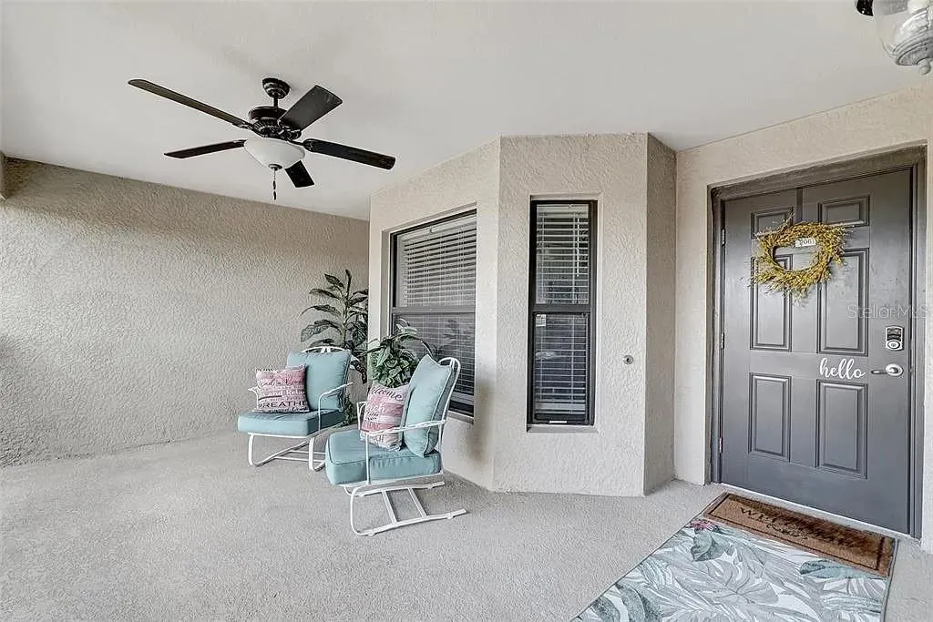 5577 PALMER CIR #206, #206