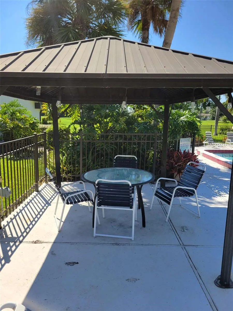 3553 LONGMEADOW #27, #27
