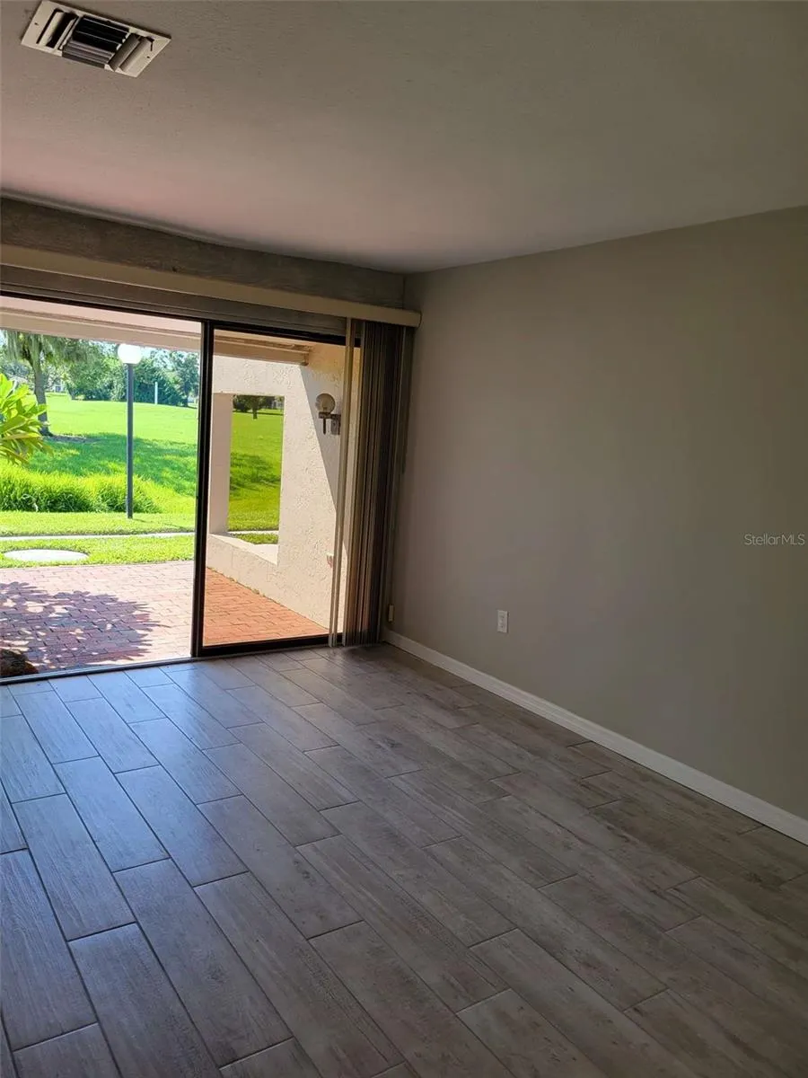 3553 LONGMEADOW #27, #27