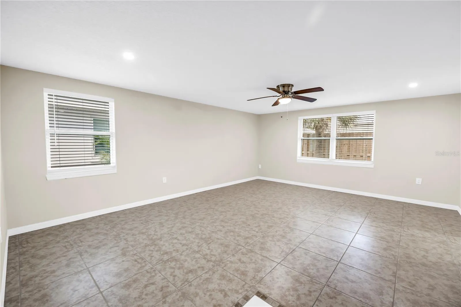 728 CARIBBEAN CIR ##25, ##25