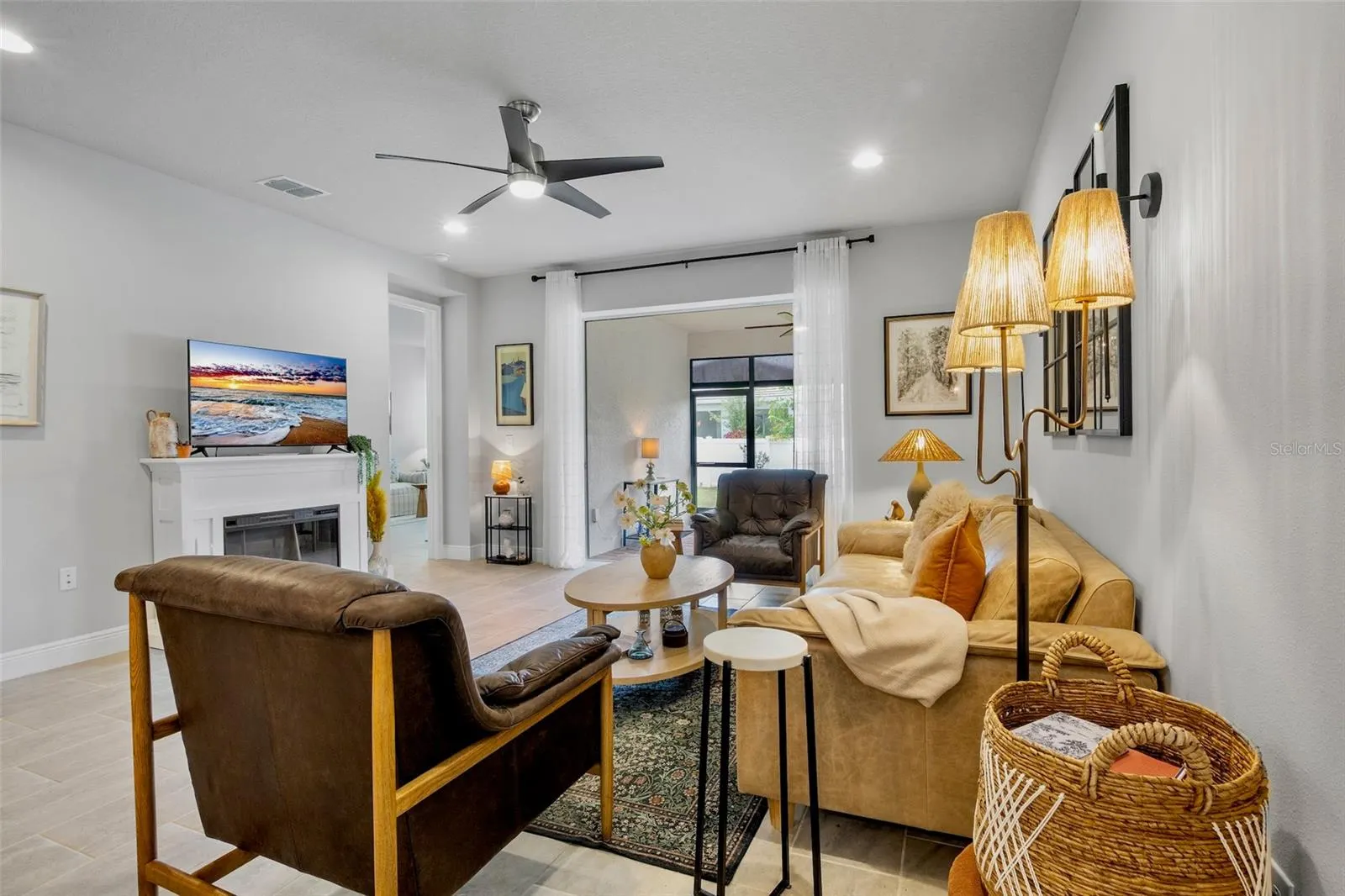5754 LONG SHORE LOOP