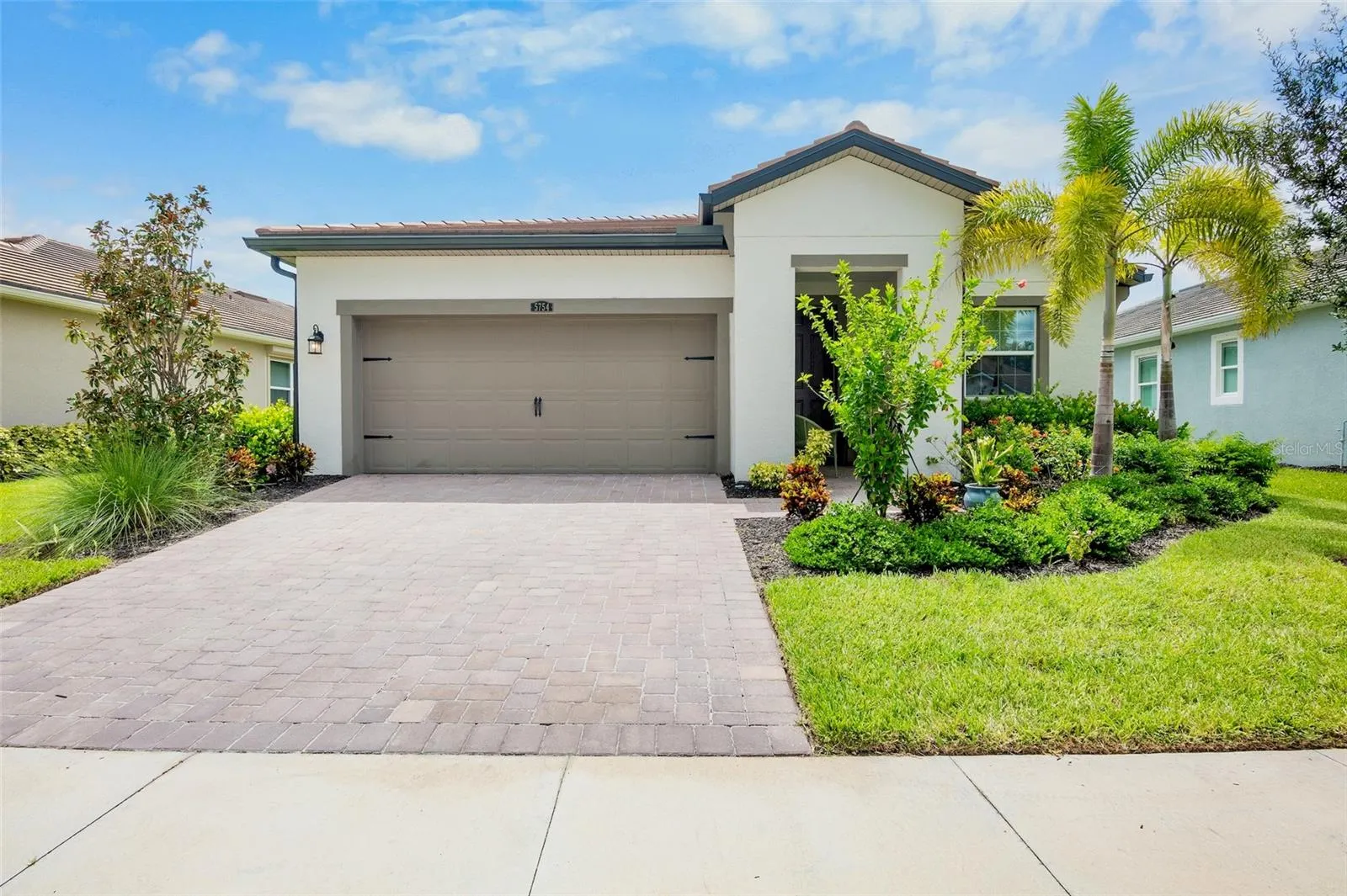 5754 LONG SHORE LOOP