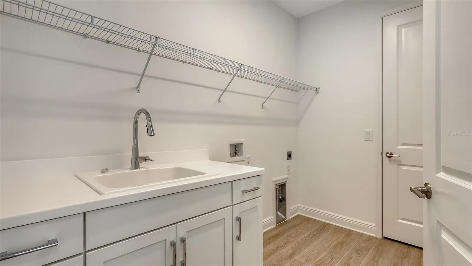 2234 LADY PALM LOOP