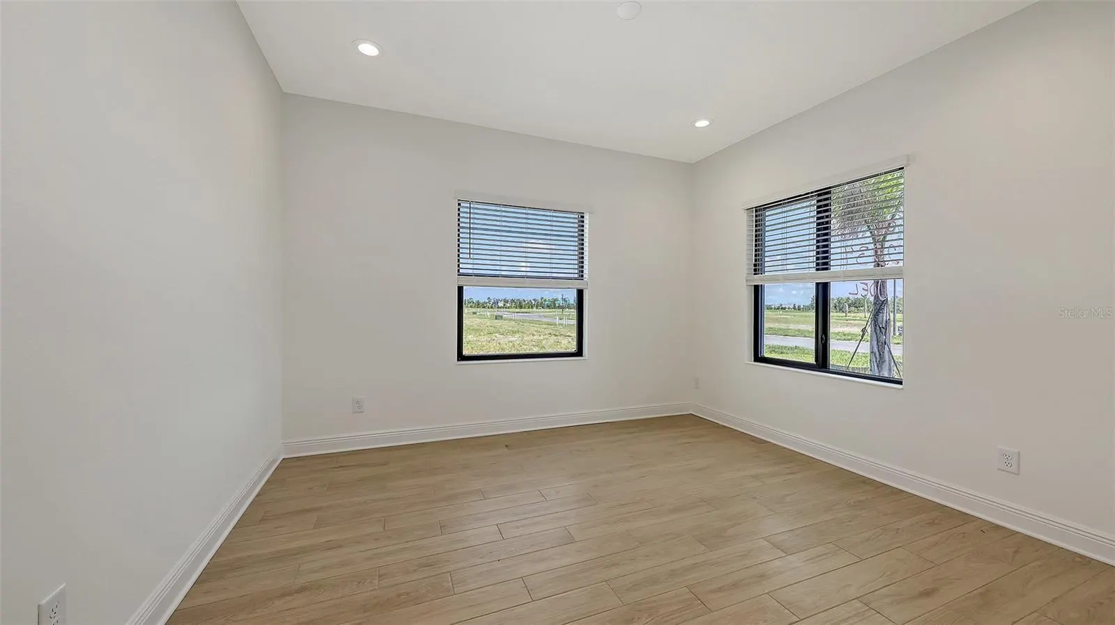 2234 LADY PALM LOOP