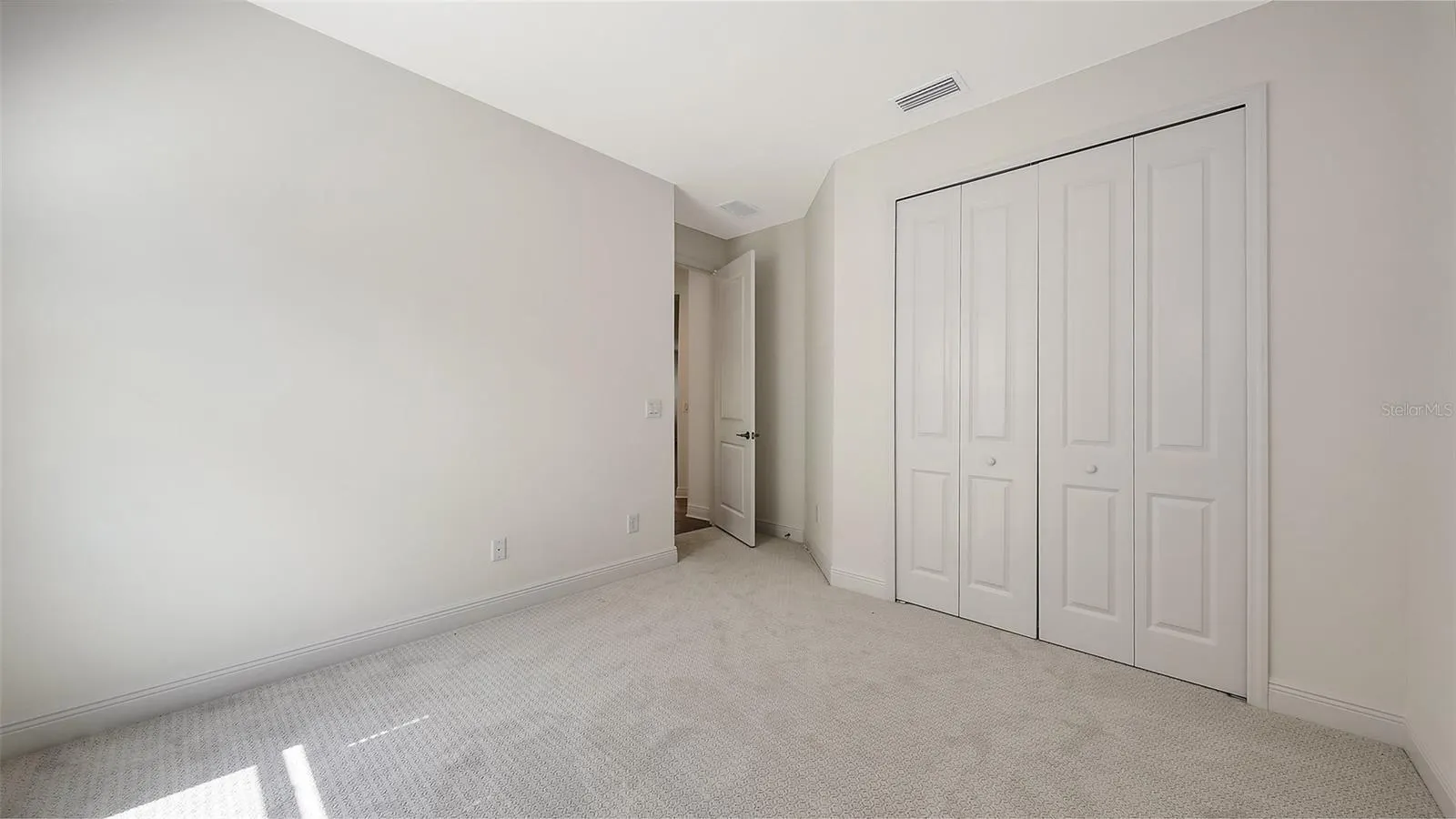 2234 LADY PALM LOOP