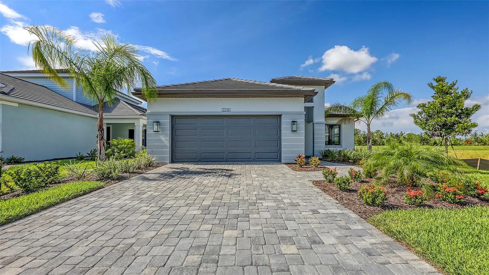2234 LADY PALM LOOP