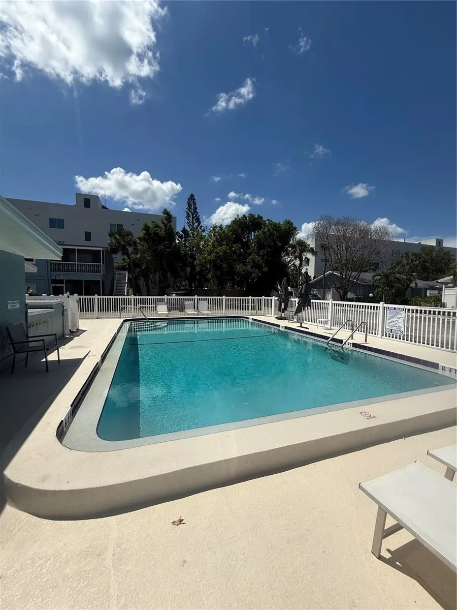 170 ROOSEVELT DR #22, #22