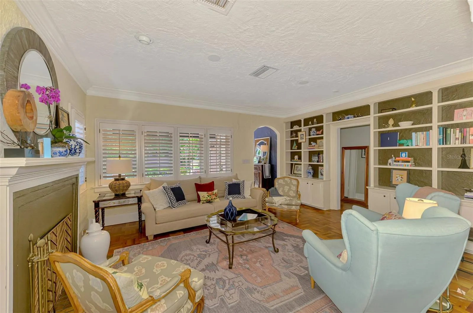 3838 FLORES AVE