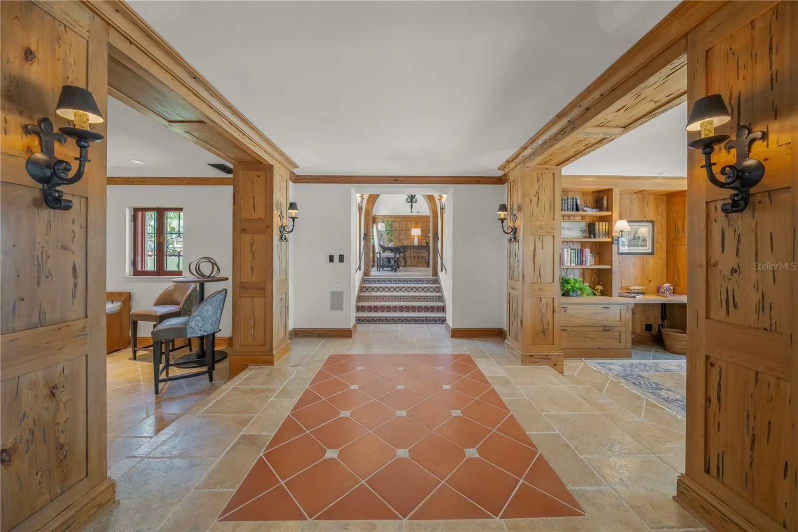 139 S WASHINGTON DR