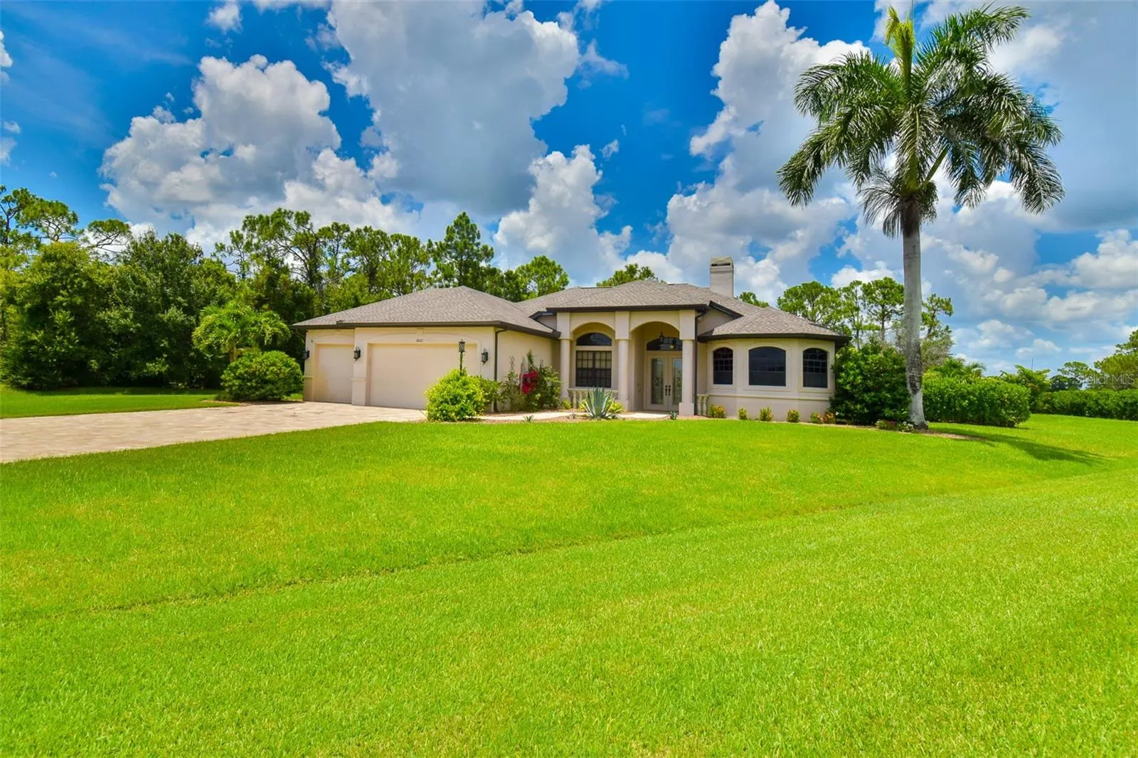 8201 HUNTERS GLEN CIR