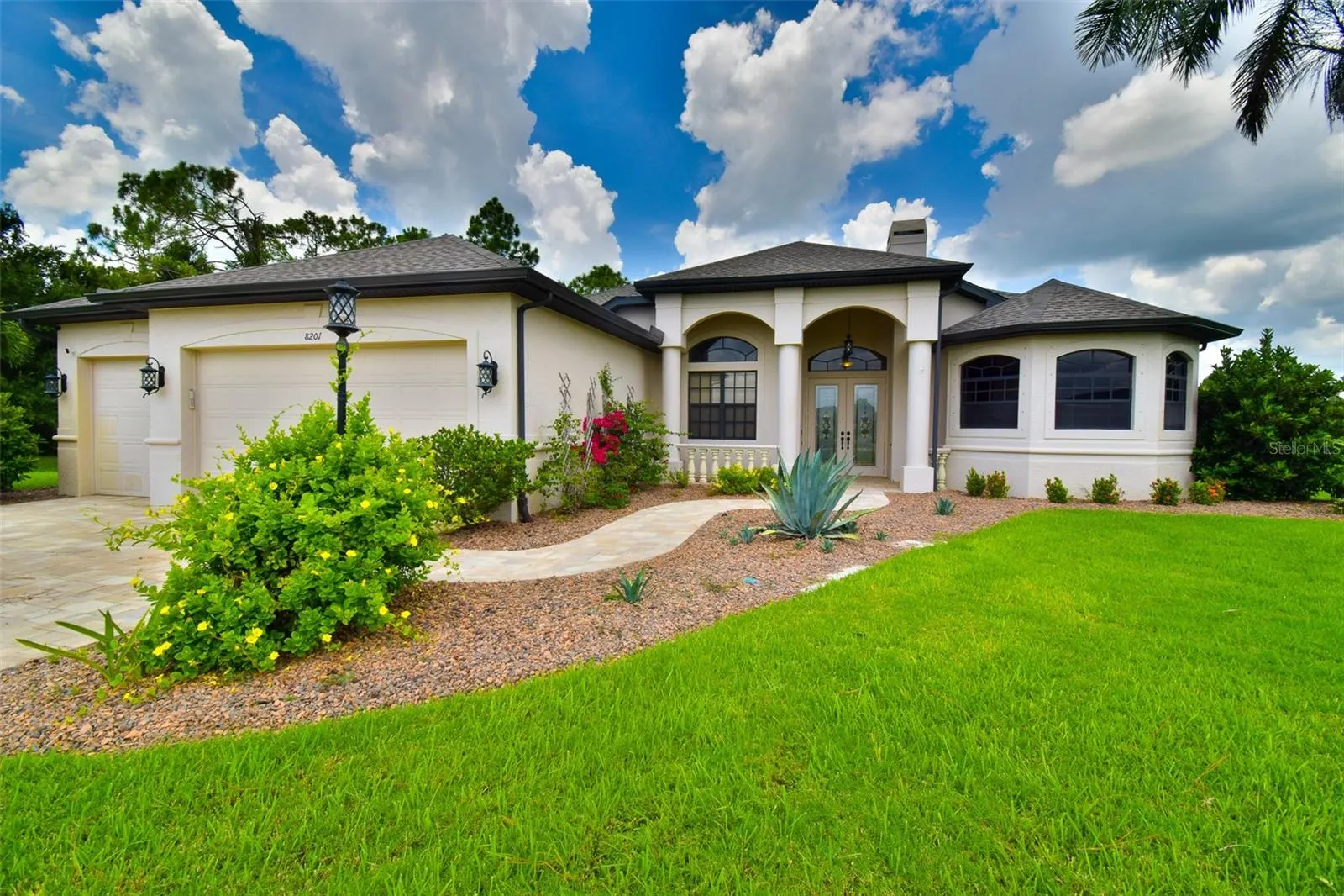 8201 HUNTERS GLEN CIR