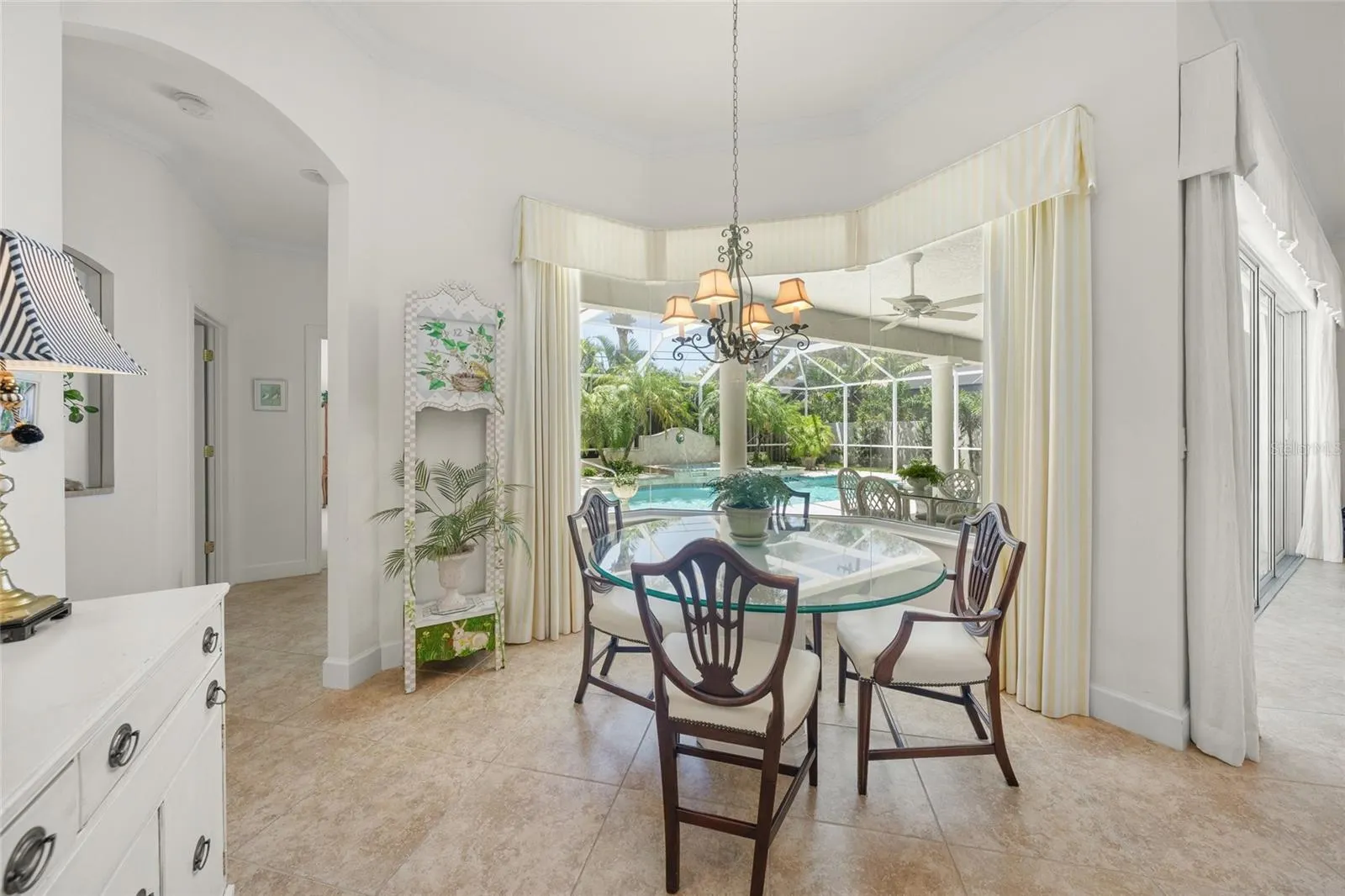 423 SPADARO DR