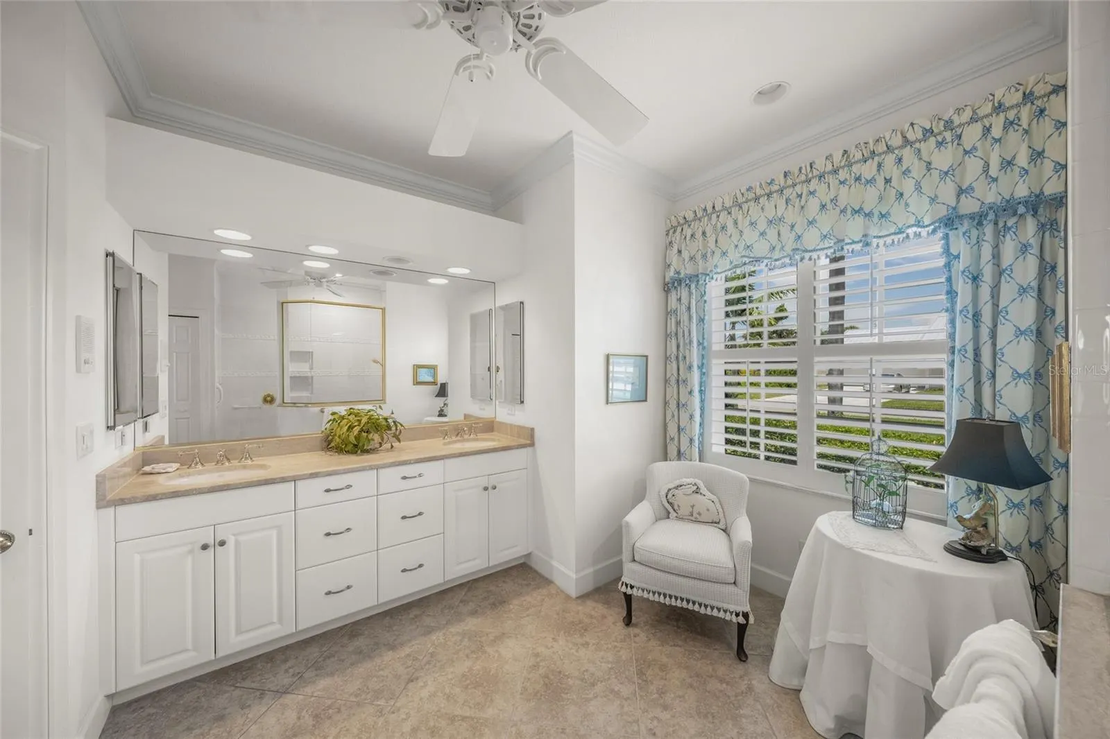 423 SPADARO DR