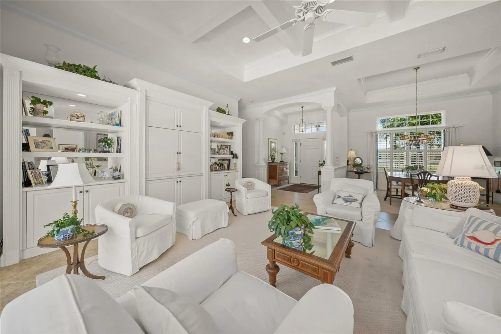 423 SPADARO DR