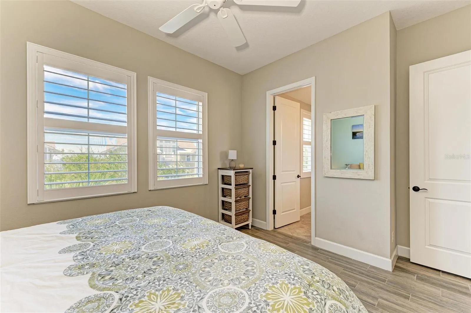 367 COMPASS POINT DR #201, #201