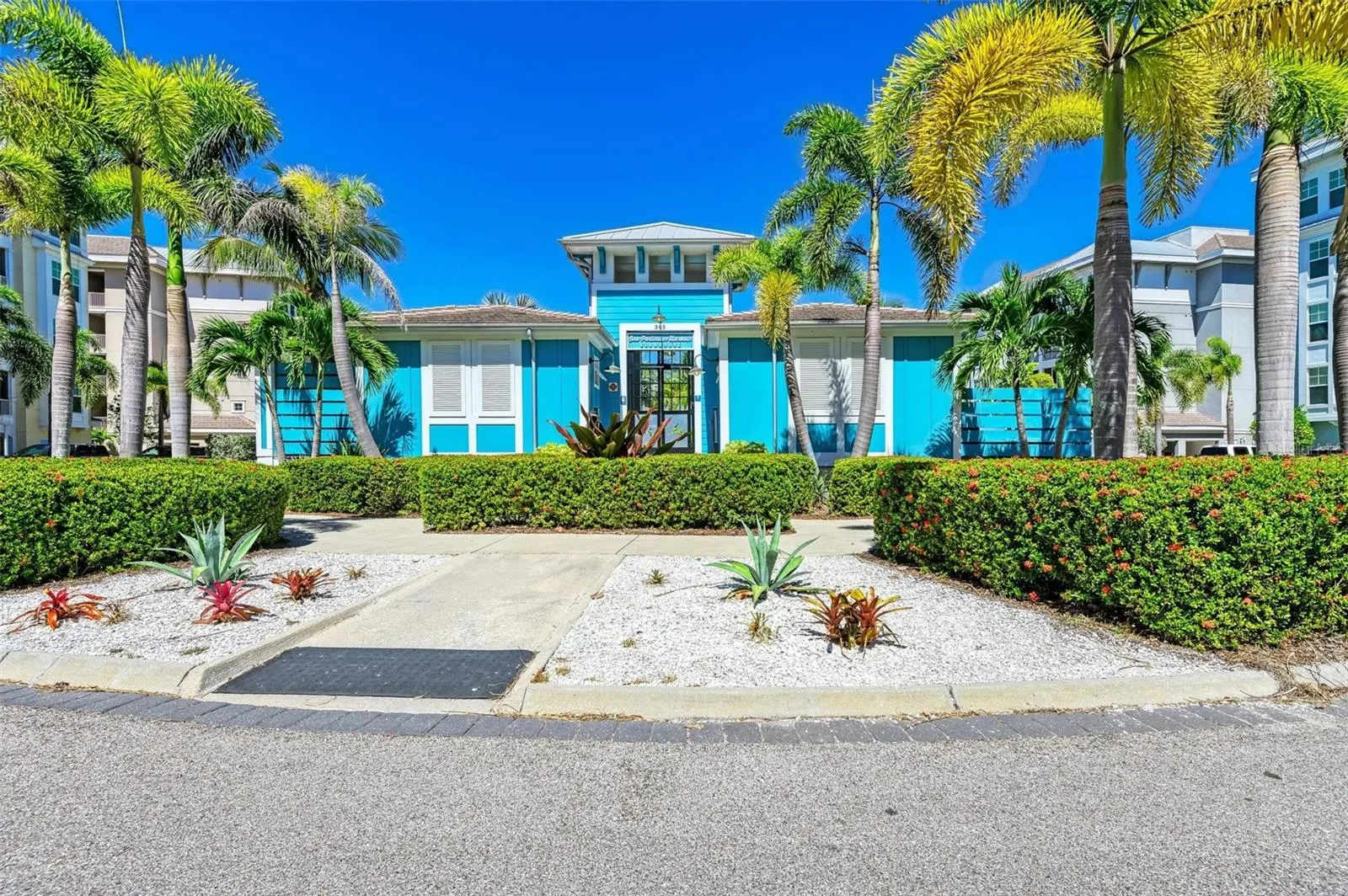 367 COMPASS POINT DR #201, #201