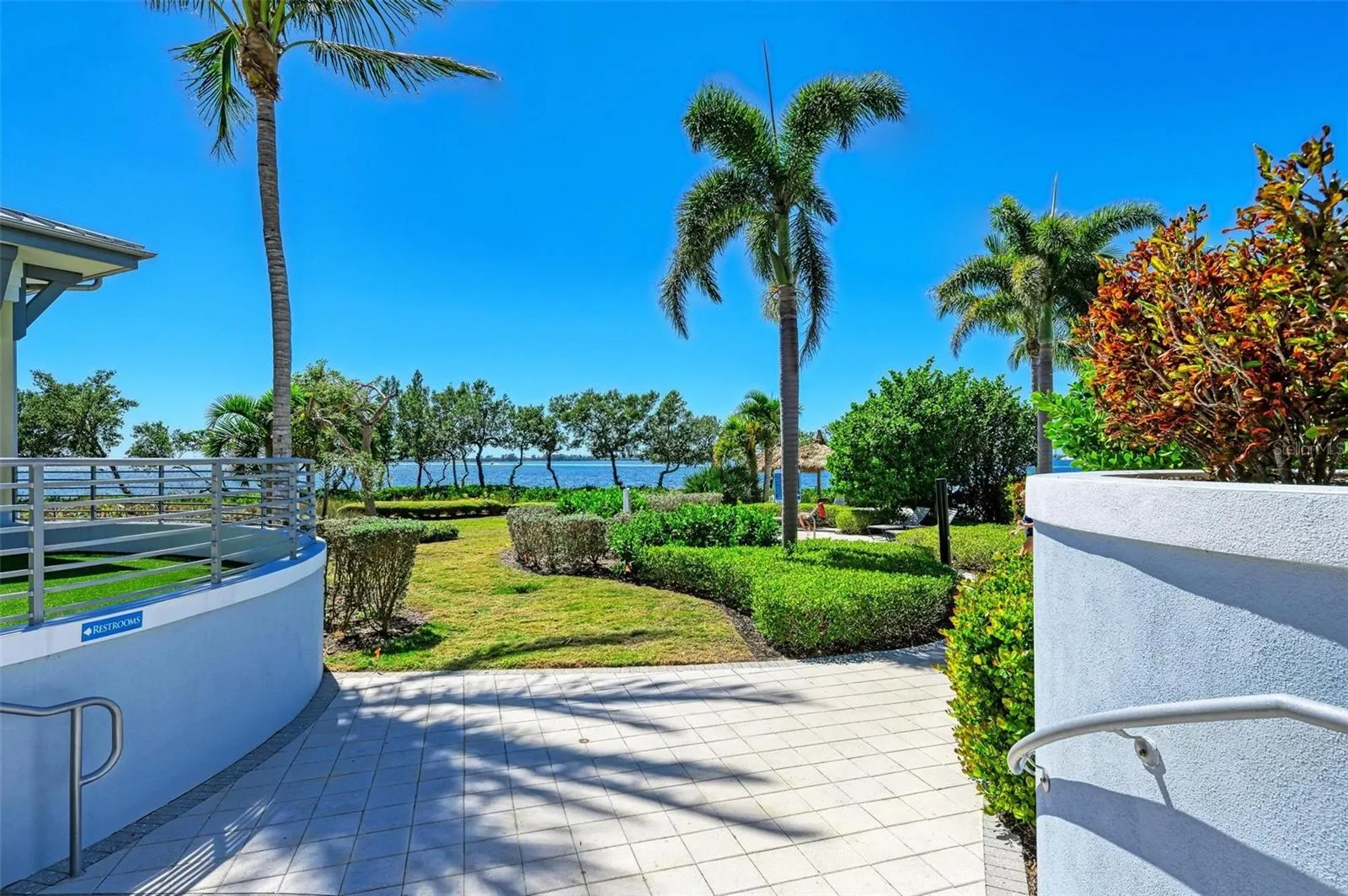 367 COMPASS POINT DR #201, #201