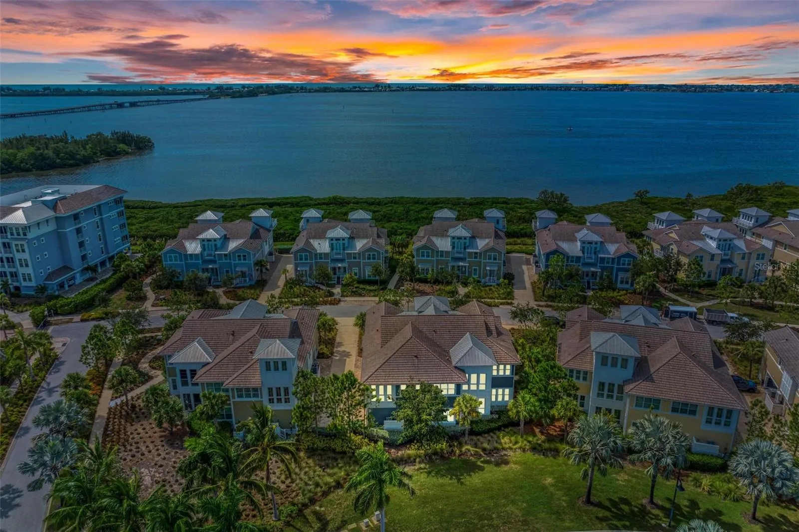 367 COMPASS POINT DR #201, #201