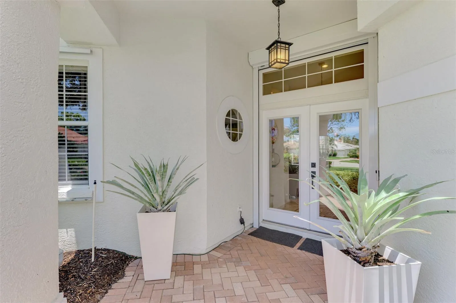 5854 FAIRWOODS CIR