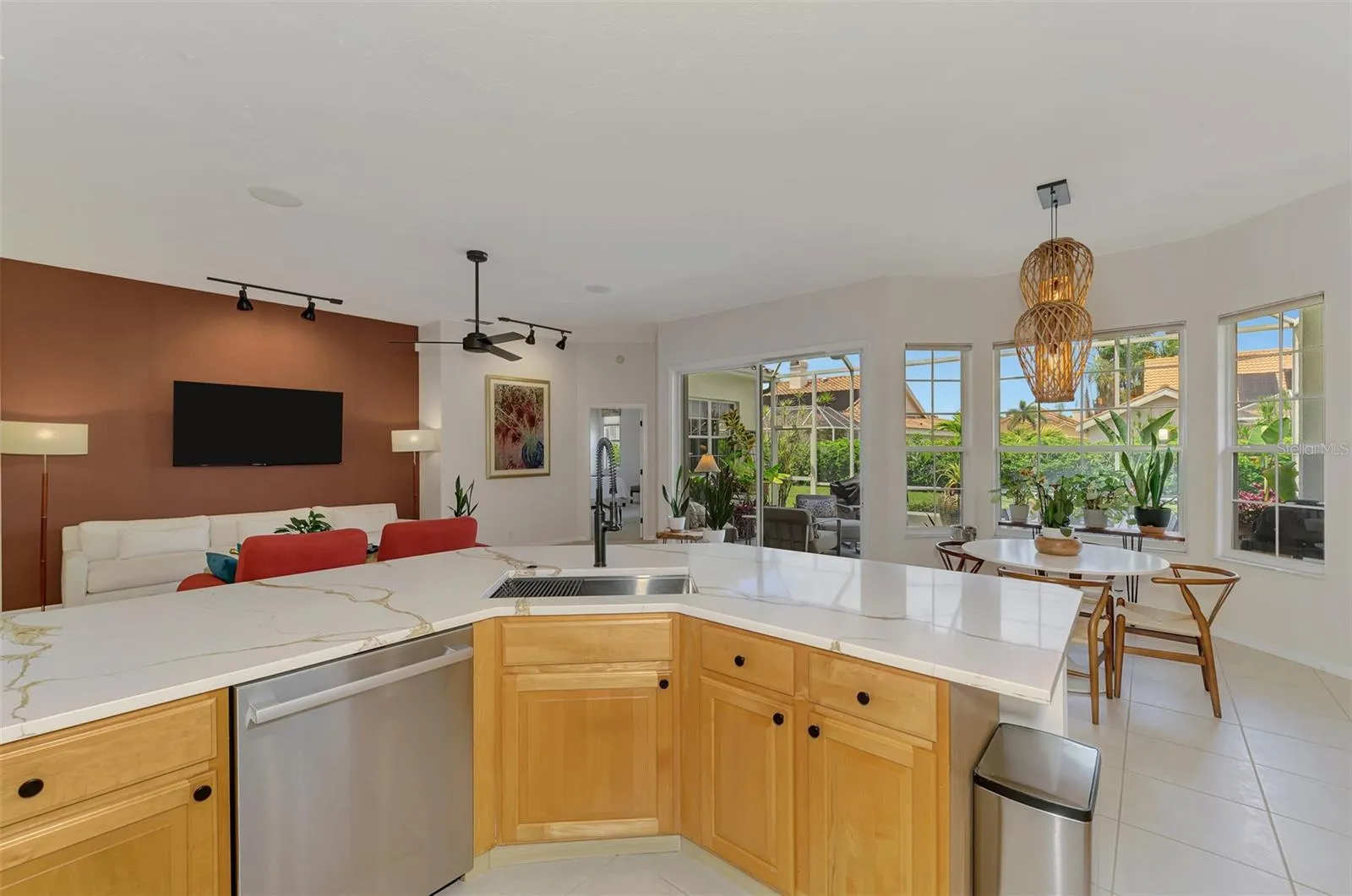 5854 FAIRWOODS CIR