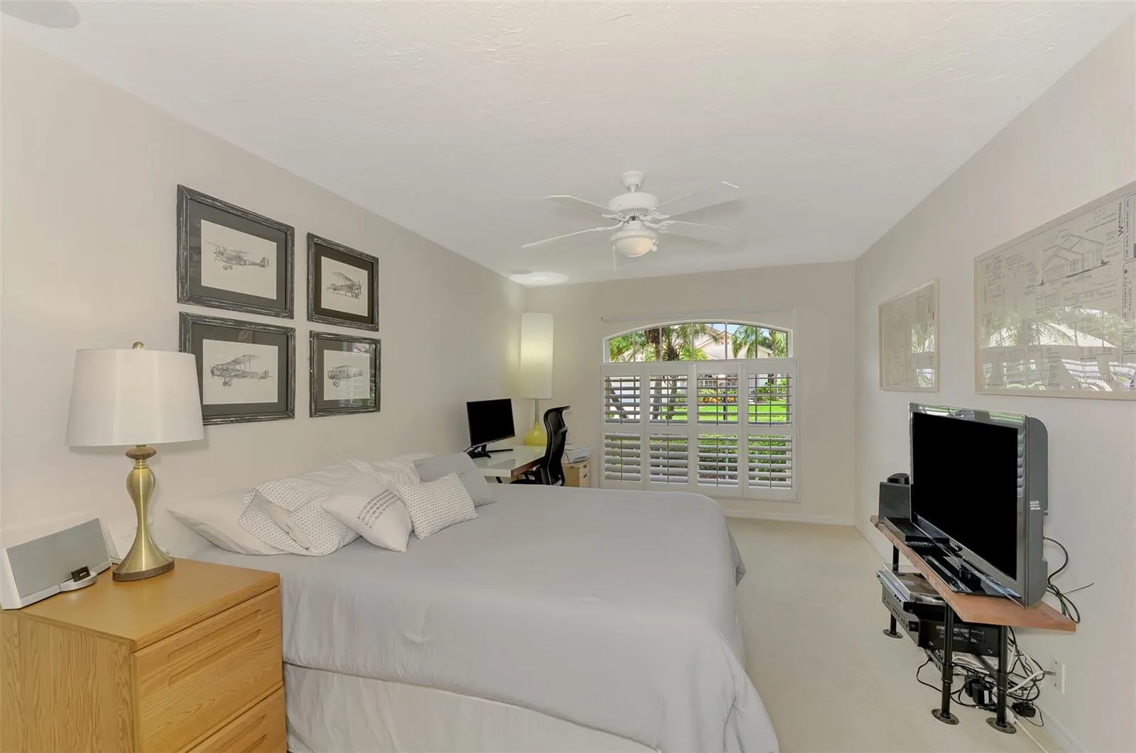 5854 FAIRWOODS CIR