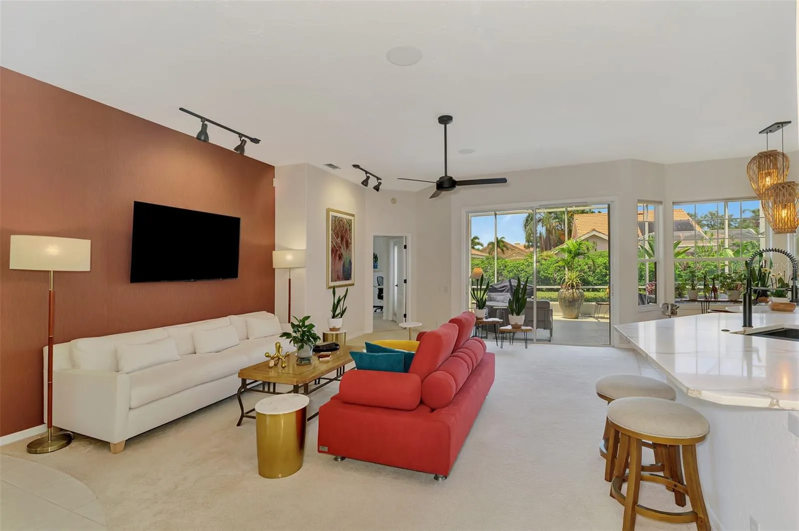 5854 FAIRWOODS CIR