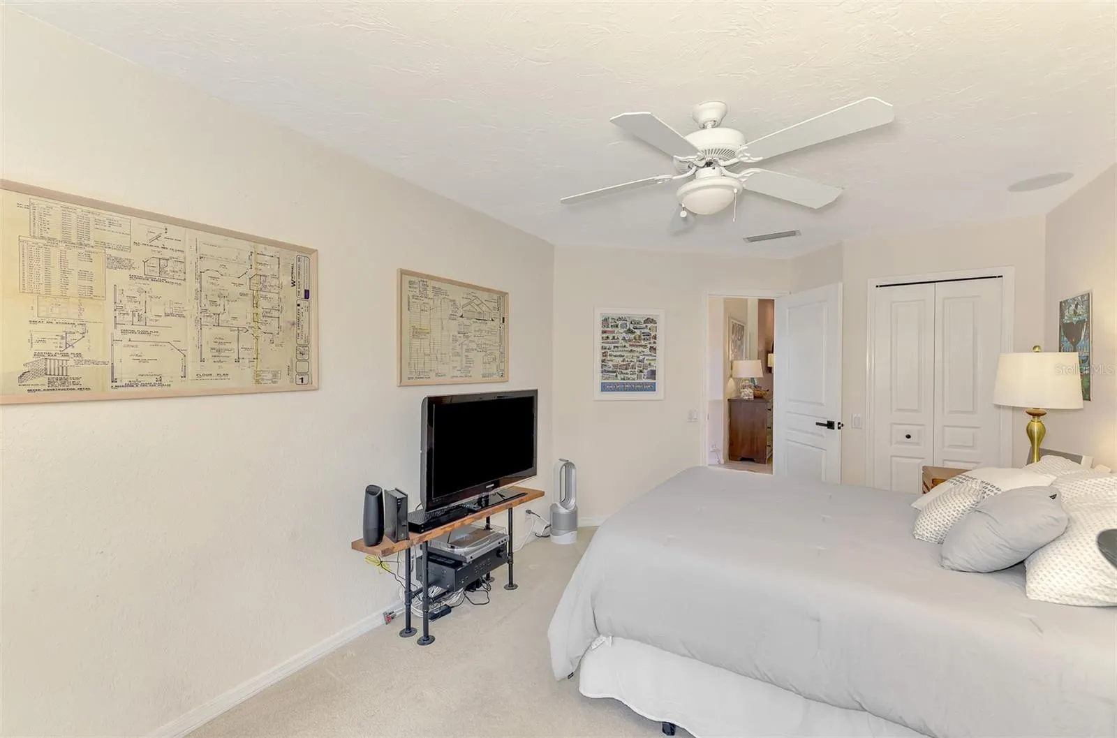 5854 FAIRWOODS CIR