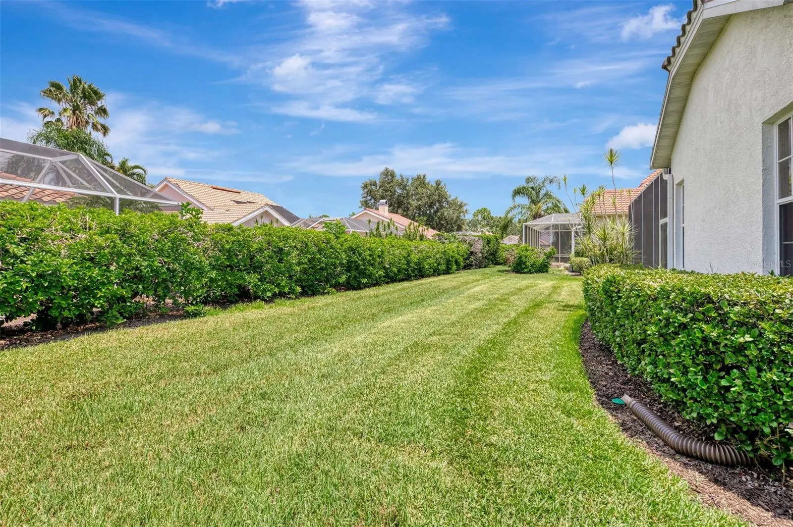5854 FAIRWOODS CIR